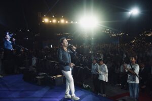 مصطفى قمر