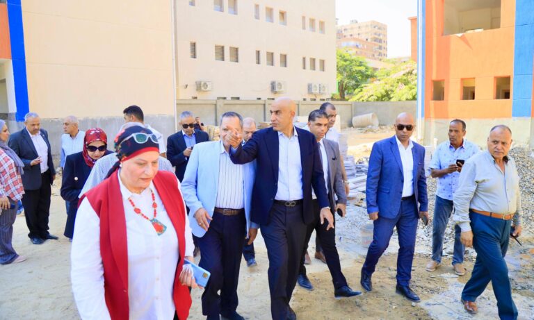 وزير التربية والتعليم يتفقد مواقع إنشائية لعدد من المدارس الجديدة