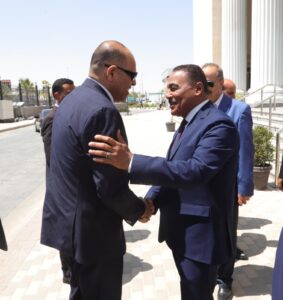 وزير العمل ومحافظ مرسي مطروح